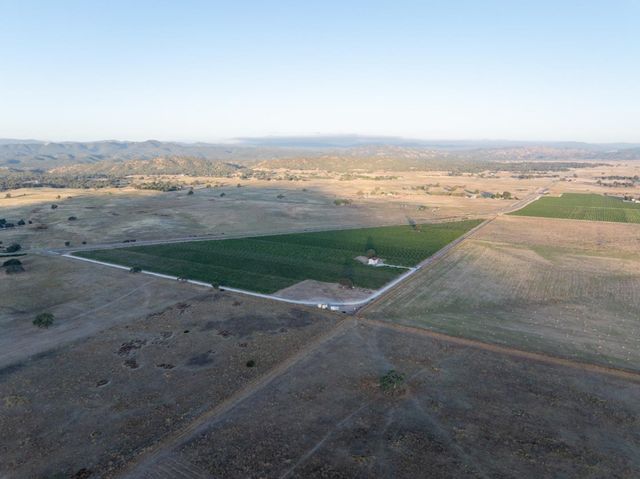 68277 Jolon Road, Bradley, CA 93426