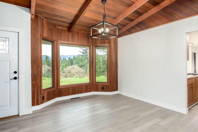 48187 McFarland Road, Oakridge, OR 97463