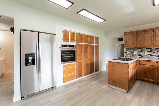 48187 McFarland Road, Oakridge, OR 97463