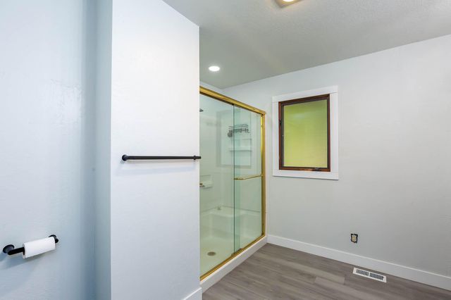 48187 McFarland Road, Oakridge, OR 97463