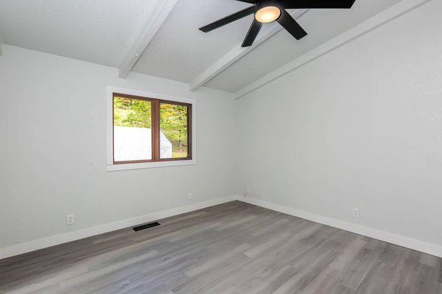 48187 McFarland Road, Oakridge, OR 97463