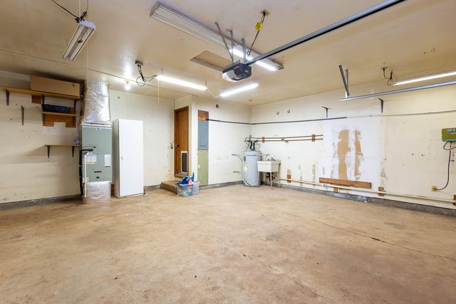 48187 McFarland Road, Oakridge, OR 97463