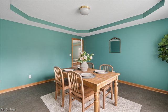 4469 Shelly Drive, Seven Hills, OH 44131