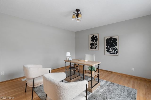 4469 Shelly Drive, Seven Hills, OH 44131