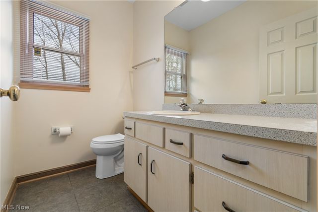 4469 Shelly Drive, Seven Hills, OH 44131