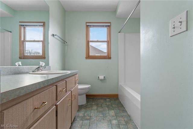 4469 Shelly Drive, Seven Hills, OH 44131