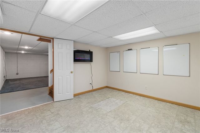 4469 Shelly Drive, Seven Hills, OH 44131