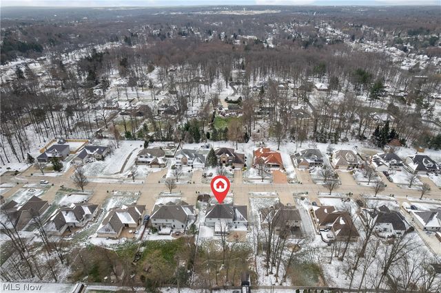 4469 Shelly Drive, Seven Hills, OH 44131