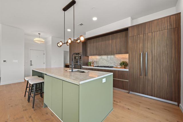 2209 S 1st ST 401, Austin, TX 78704