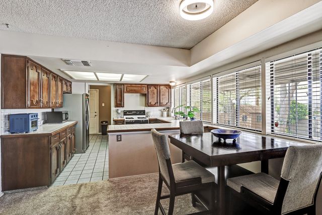 2001 Algodones Street NE, Albuquerque, NM 87112