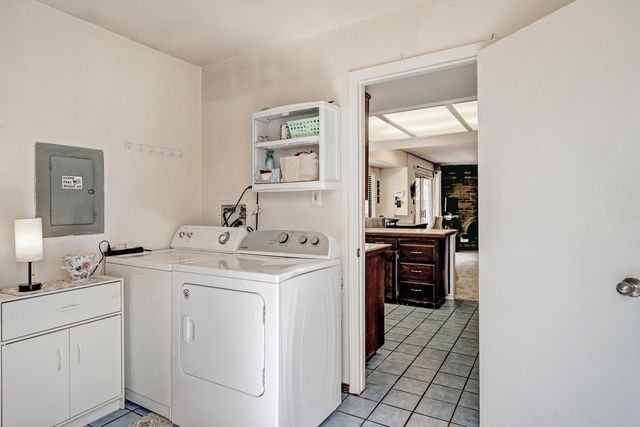 2001 Algodones Street NE, Albuquerque, NM 87112