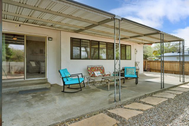 2001 Algodones Street NE, Albuquerque, NM 87112