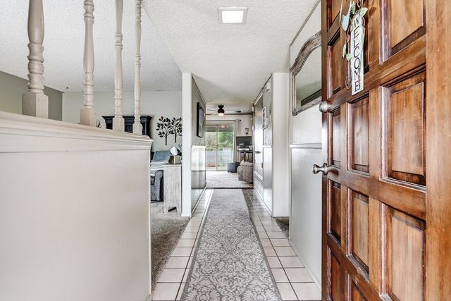 2001 Algodones Street NE, Albuquerque, NM 87112