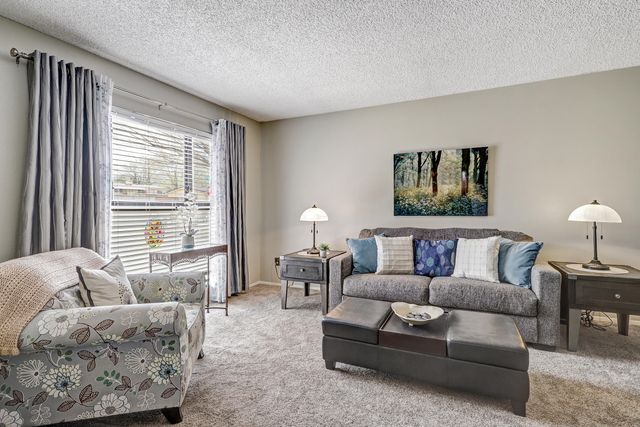 2001 Algodones Street NE, Albuquerque, NM 87112