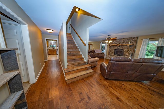 17607 Burlingame Road, Little Rock, AR 72223