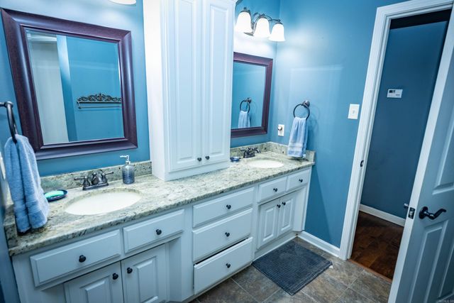 17607 Burlingame Road, Little Rock, AR 72223