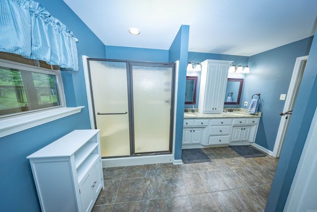 17607 Burlingame Road, Little Rock, AR 72223