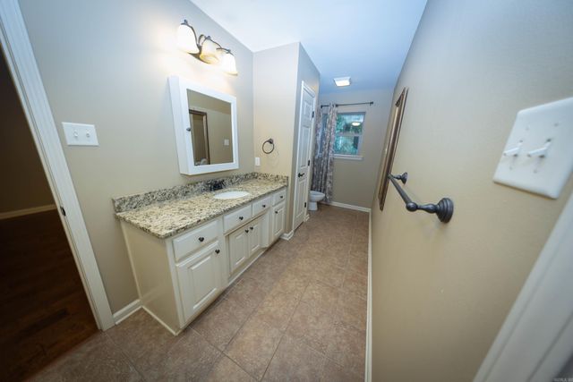 17607 Burlingame Road, Little Rock, AR 72223