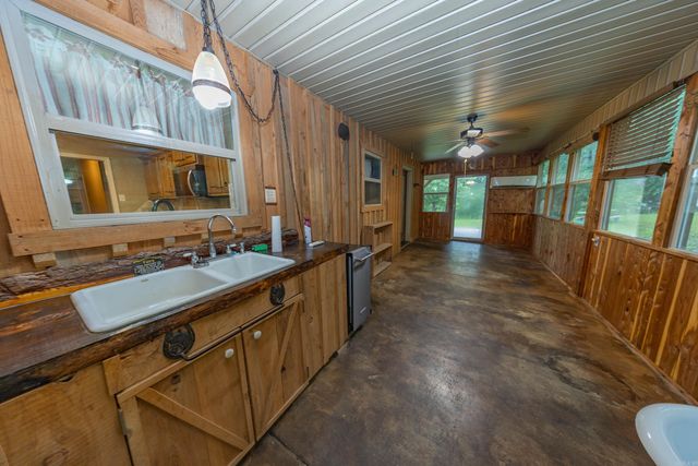 17607 Burlingame Road, Little Rock, AR 72223