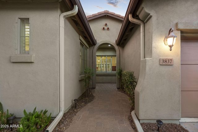 3837 E OLD STONE Circle S, Chandler, AZ 85249