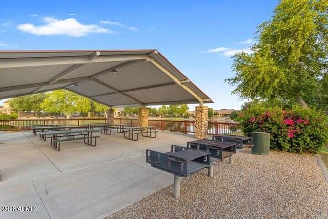 3837 E OLD STONE Circle S, Chandler, AZ 85249