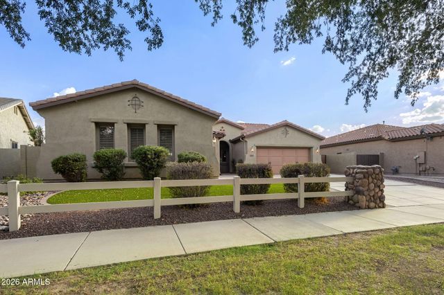 3837 E OLD STONE Circle S, Chandler, AZ 85249