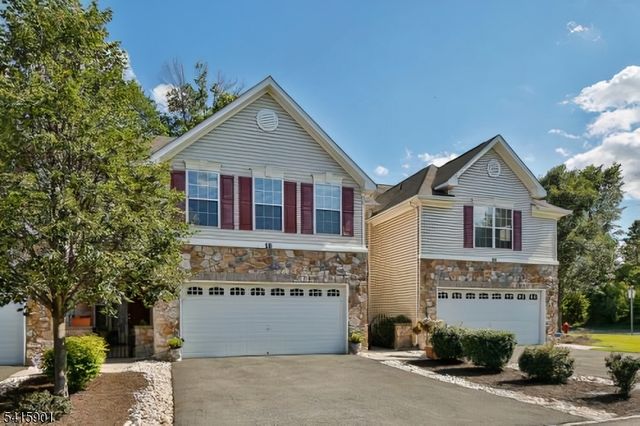 28 Sutton Ct, Hopewell Twp., NJ 08534