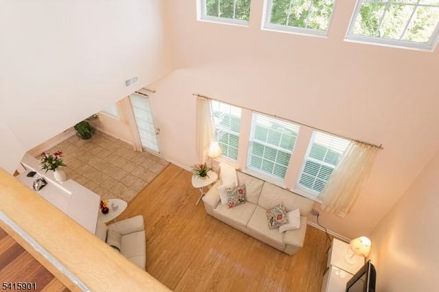 28 Sutton Ct, Hopewell Twp., NJ 08534