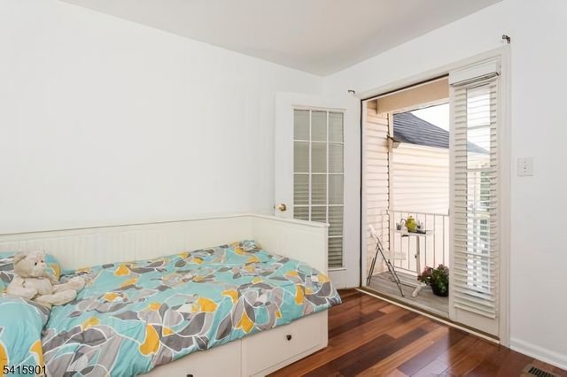 28 Sutton Ct, Hopewell Twp., NJ 08534