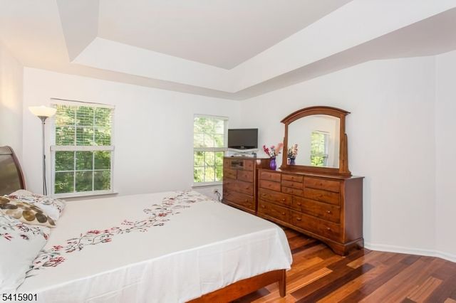 28 Sutton Ct, Hopewell Twp., NJ 08534