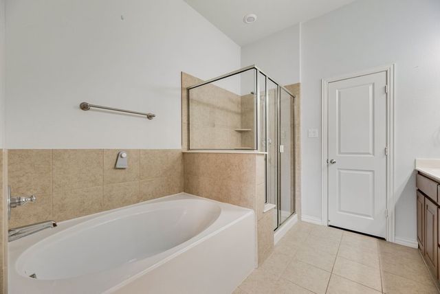 2559 Sarah Lane, Lewisville, TX 75056