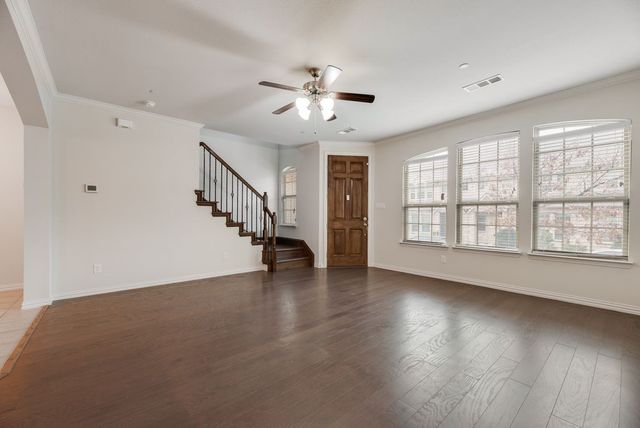 2559 Sarah Lane, Lewisville, TX 75056