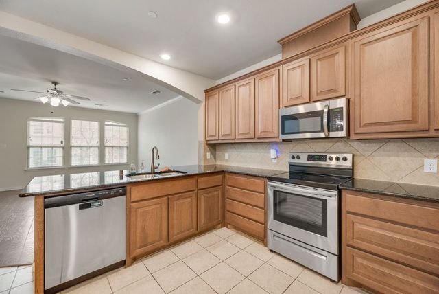 2559 Sarah Lane, Lewisville, TX 75056