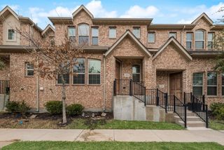 2559 Sarah Lane, Lewisville, TX 75056