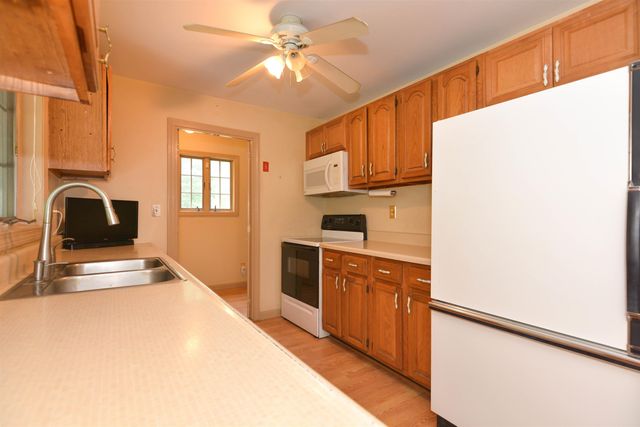154 Leightons Corner Road, Strafford, NH 03884