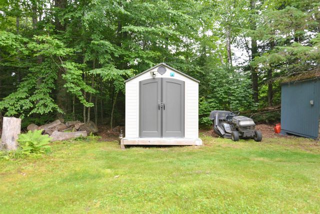 154 Leightons Corner Road, Strafford, NH 03884