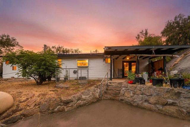 131 Ransom Hill Lane, Ramona, CA 92065