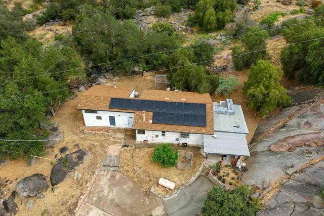 131 Ransom Hill Lane, Ramona, CA 92065