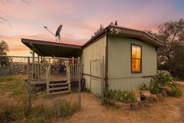 131 Ransom Hill Lane, Ramona, CA 92065