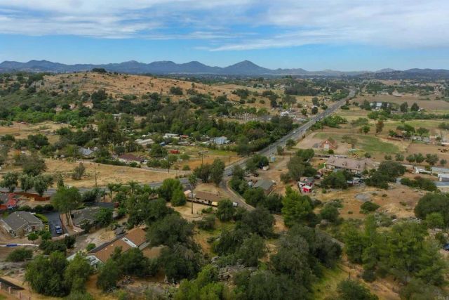 131 Ransom Hill Lane, Ramona, CA 92065