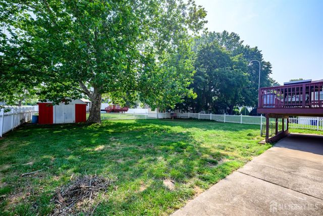 16 Sheinfine Avenue, South River, NJ 08882