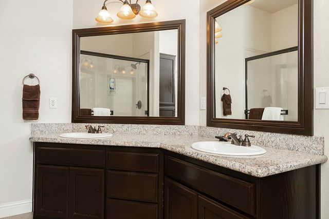 964 Pumpkin Ridge Drive, Eagle Point, OR 97524