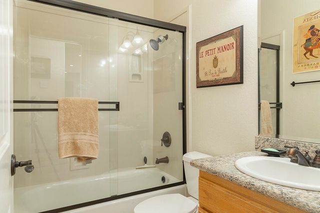 964 Pumpkin Ridge Drive, Eagle Point, OR 97524