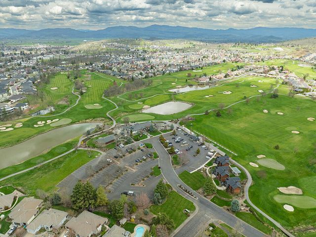 964 Pumpkin Ridge Drive, Eagle Point, OR 97524