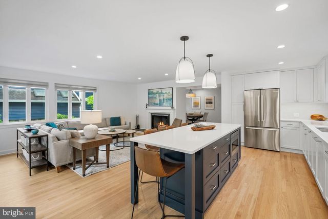 7301 SUMMIT AVE, Chevy Chase, MD 20815