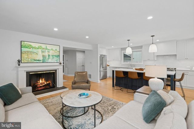 7301 SUMMIT AVE, Chevy Chase, MD 20815