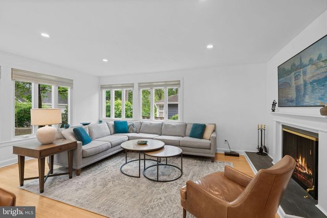 7301 SUMMIT AVE, Chevy Chase, MD 20815