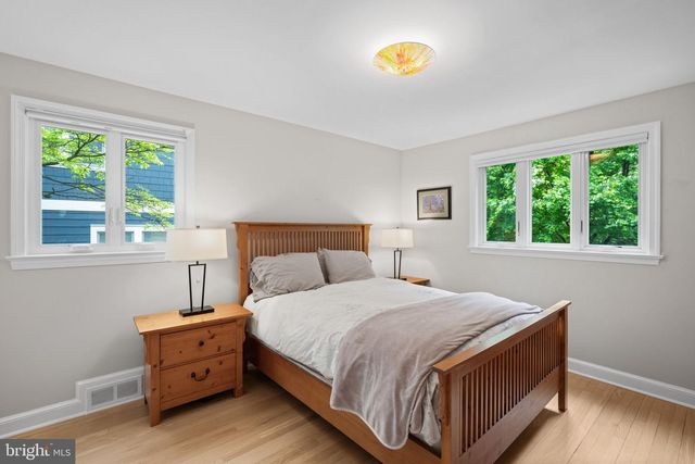 7301 SUMMIT AVE, Chevy Chase, MD 20815