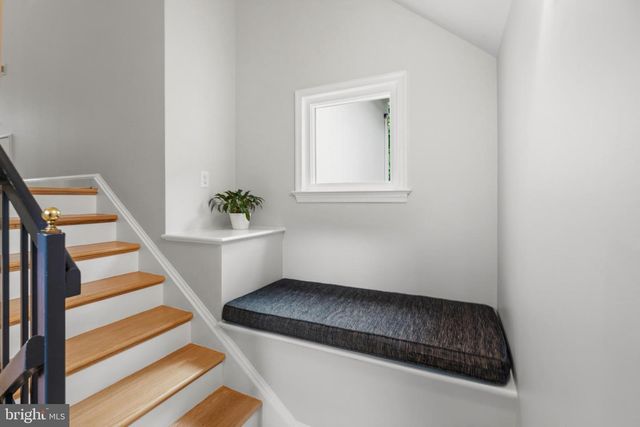 7301 SUMMIT AVE, Chevy Chase, MD 20815