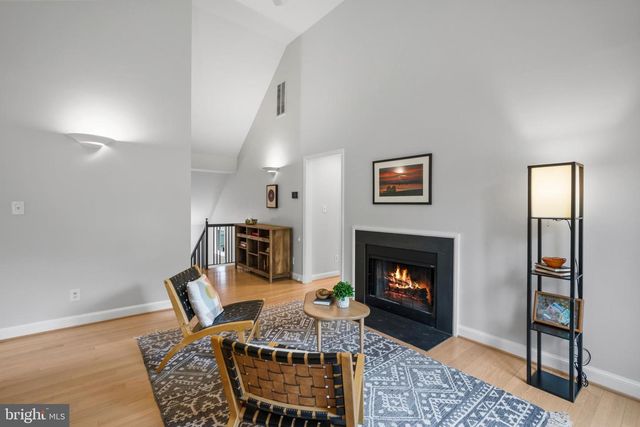 7301 SUMMIT AVE, Chevy Chase, MD 20815